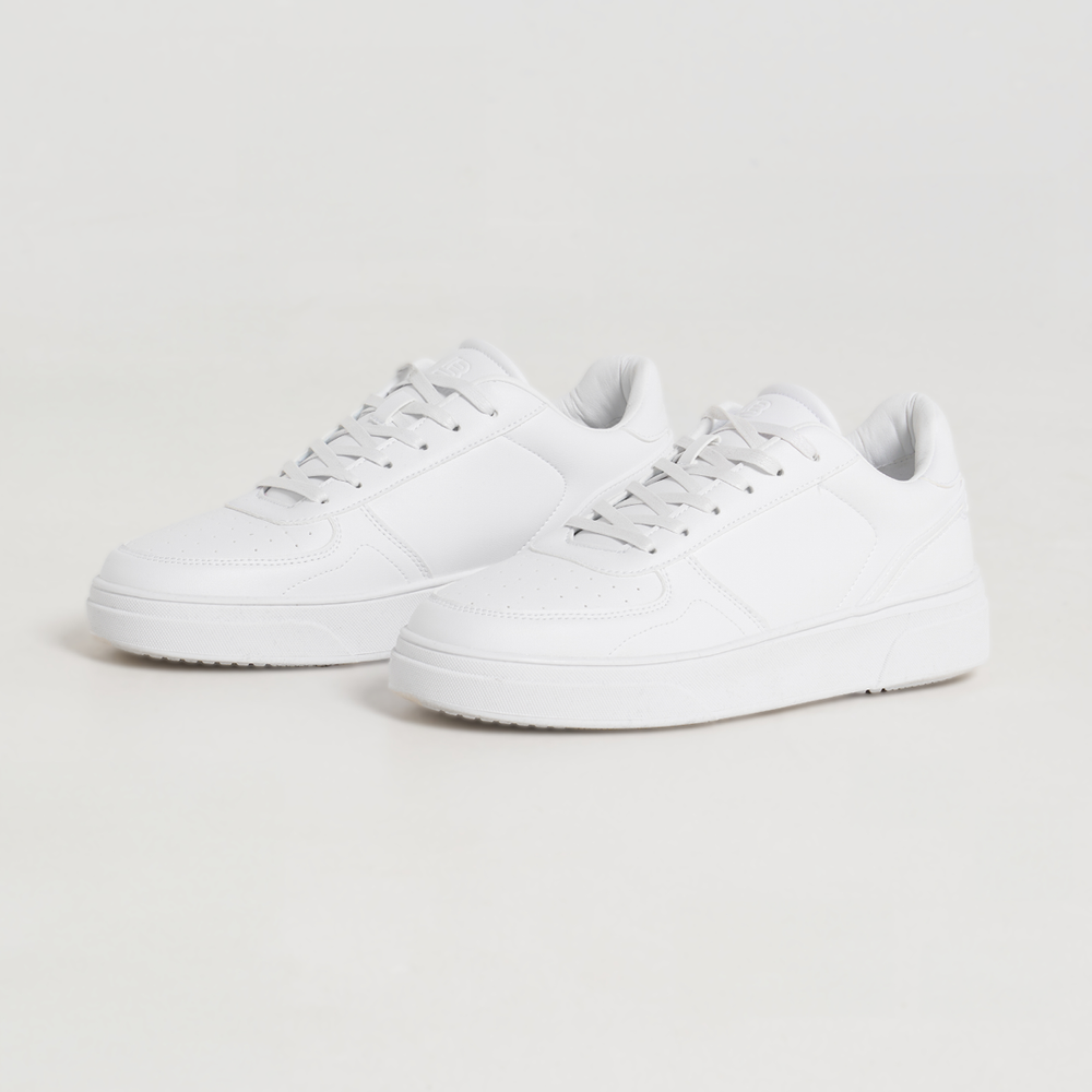 Vargas Trainer - Triple White